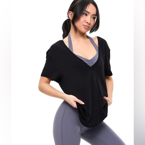 Black V-Neck pump cover - Picture 1 of 5